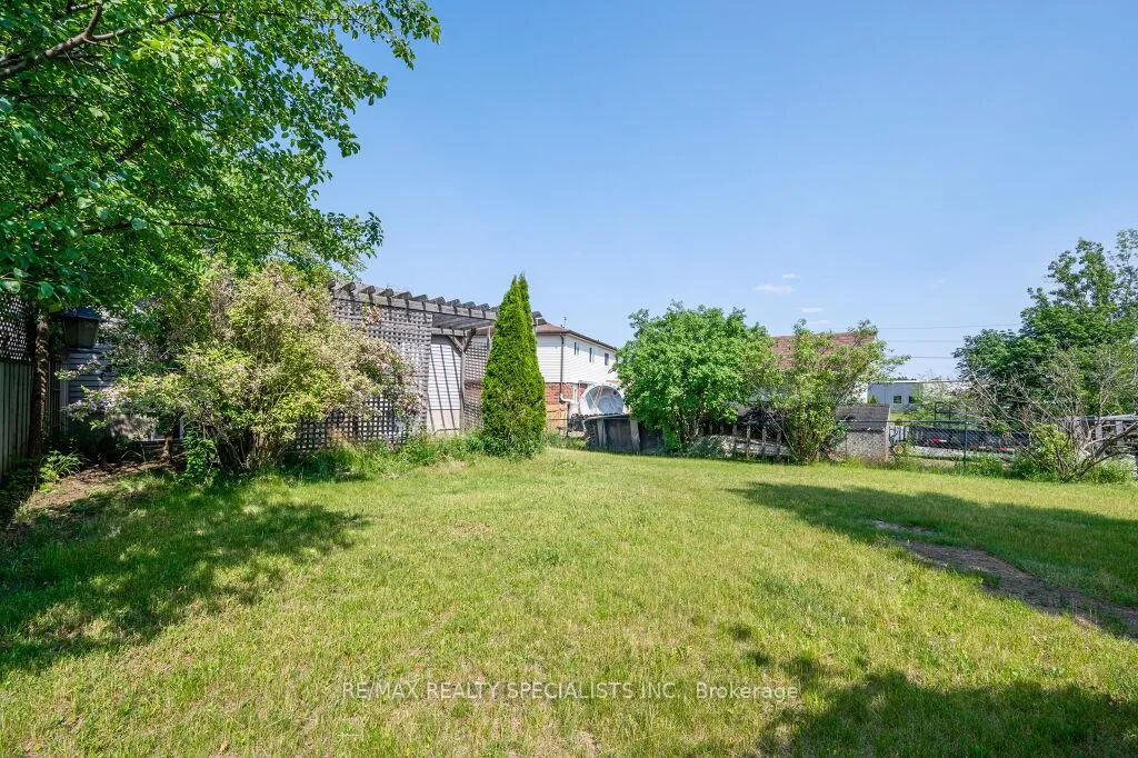 Photo 31 of 62 Tamvale Crescent, Kitchener — HOMEH