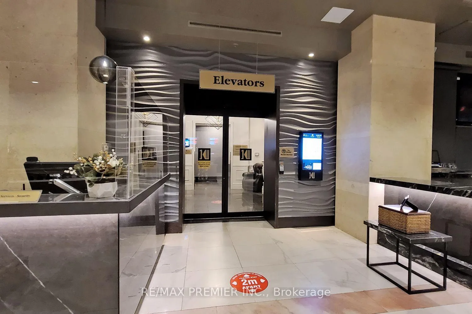 Photo 5 of Unit 3012, 1 King Street W, Toronto, Bay Street Corridor — HOMEH