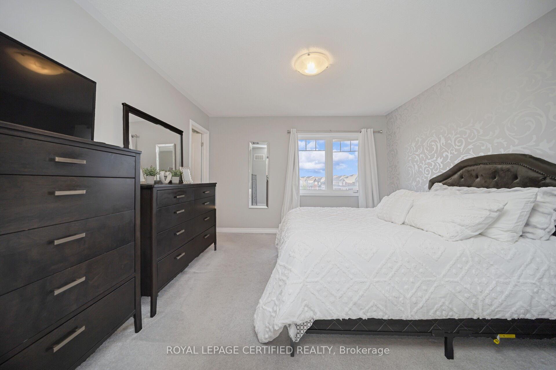 Photo 21 of 110 Bannister Crescent, Brampton, Northwest Brampton — HOMEH