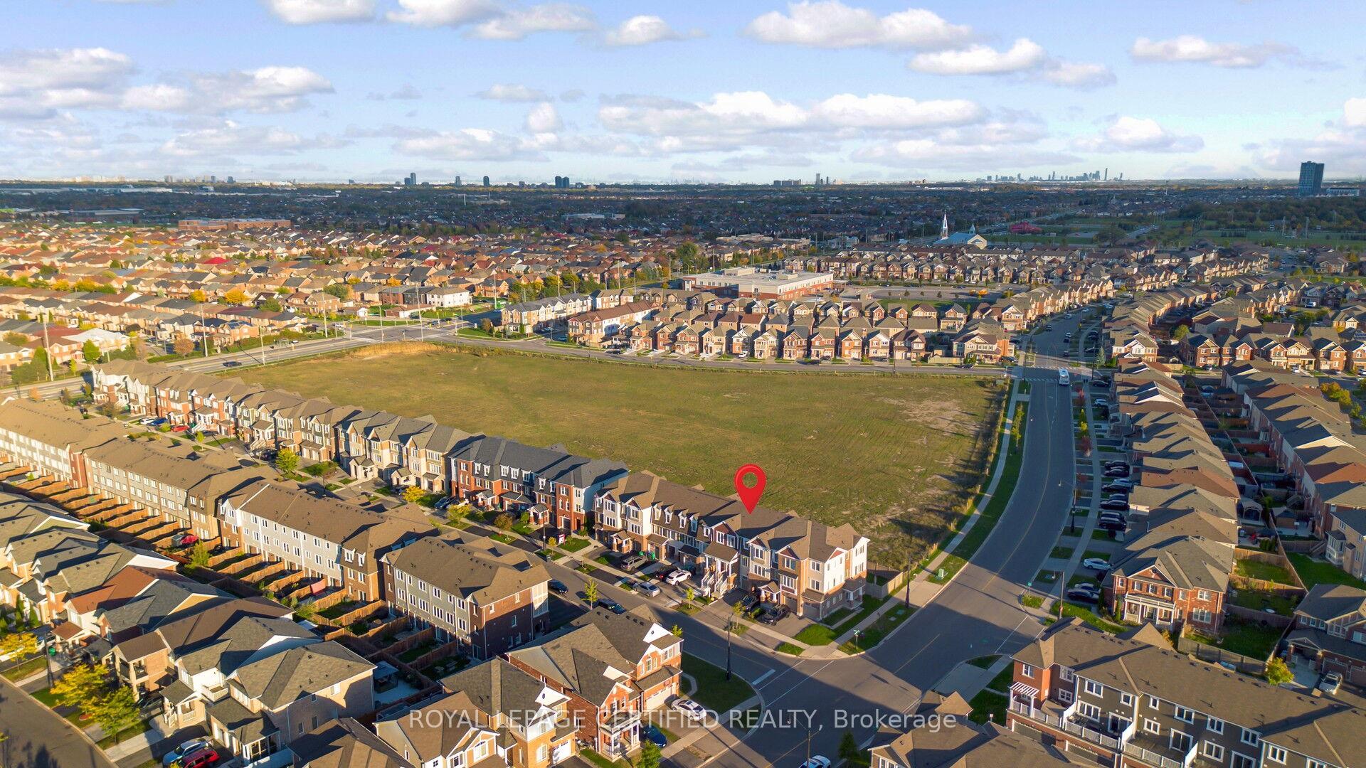 Photo 32 of 110 Bannister Crescent, Brampton, Northwest Brampton — HOMEH