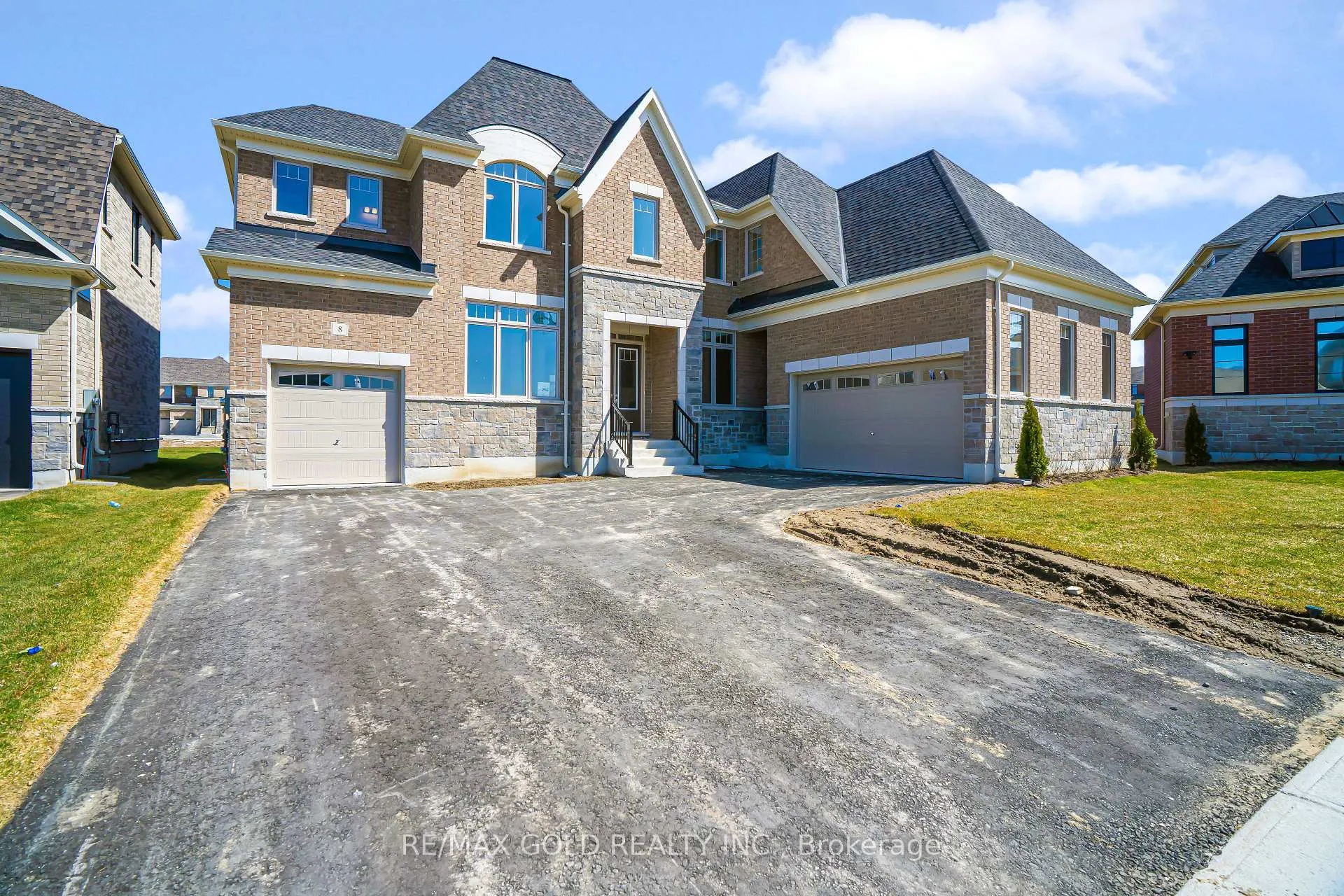 Photo 5 of 8 Twinleaf Crescent, Adjala-Tosorontio, Colgan — HOMEH