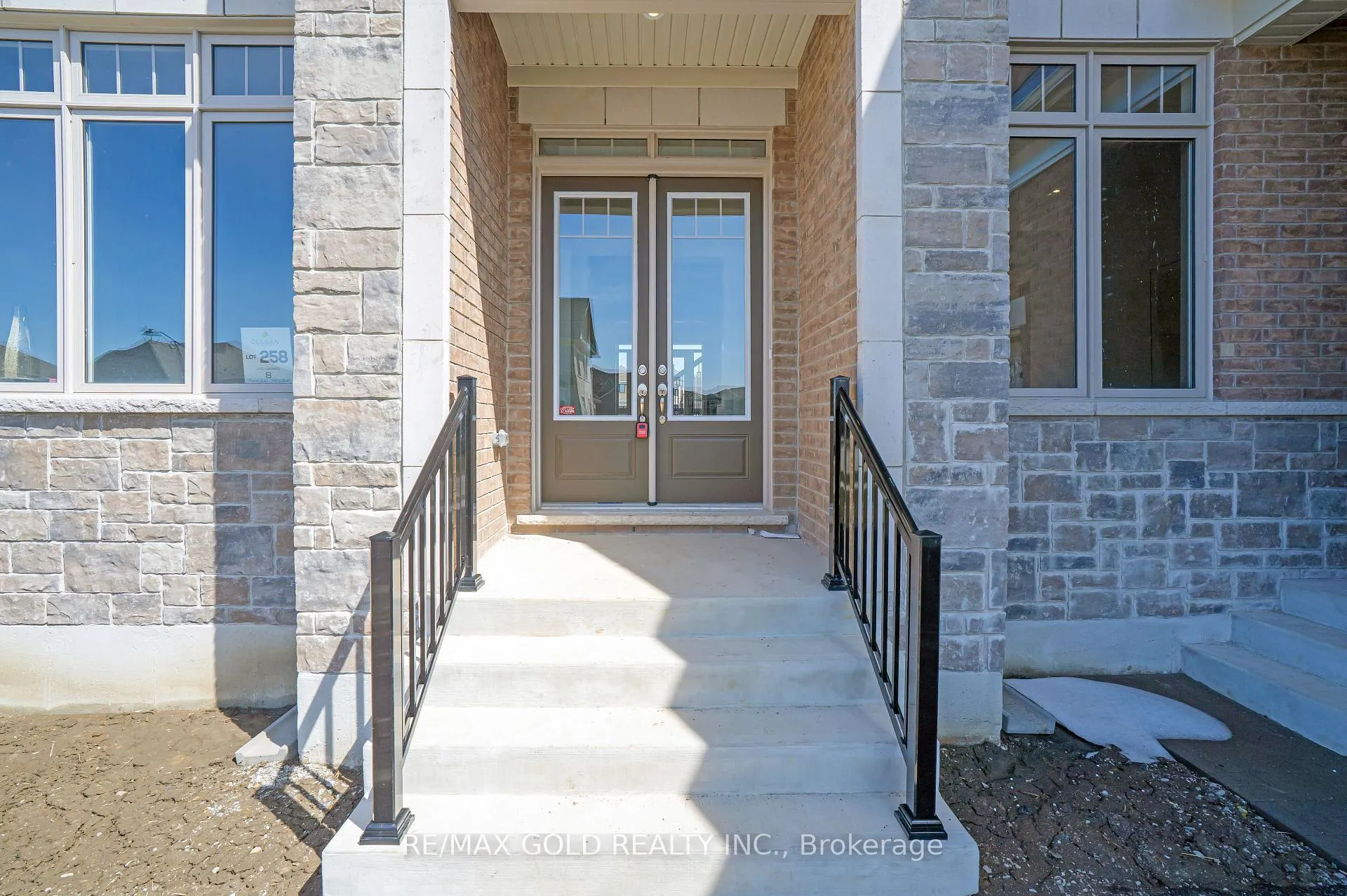 Photo 6 of 8 Twinleaf Crescent, Adjala-Tosorontio, Colgan — HOMEH