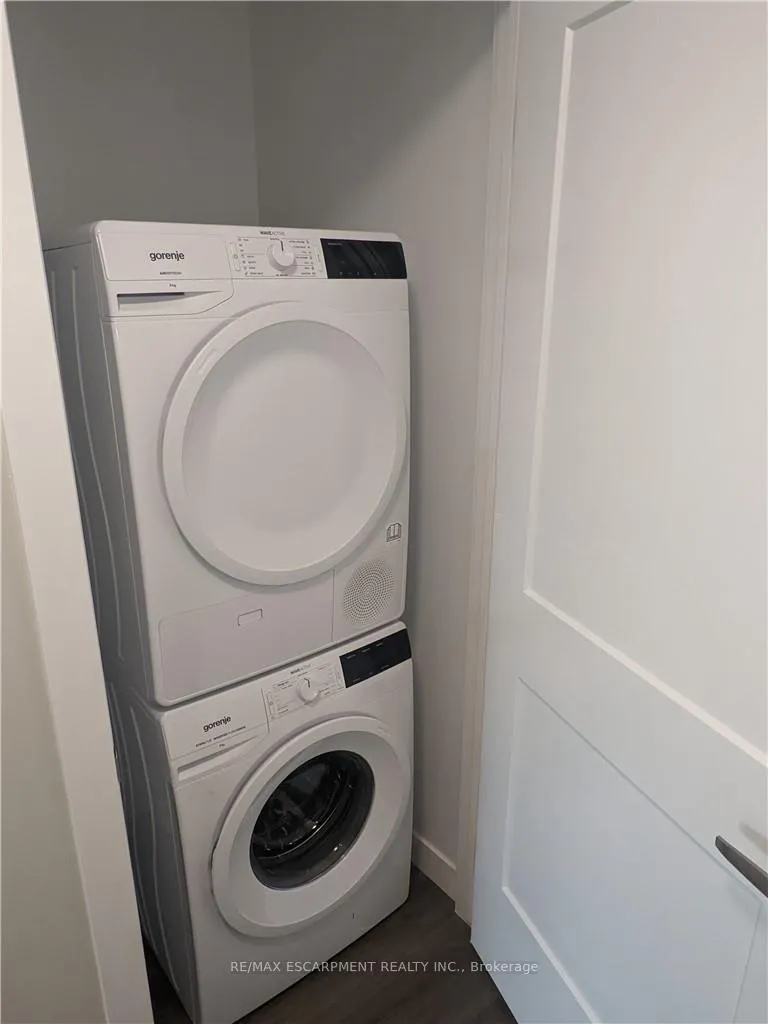 Photo 11 of Unit 1707, 15 Queen Street, Hamilton, Central — HOMEH