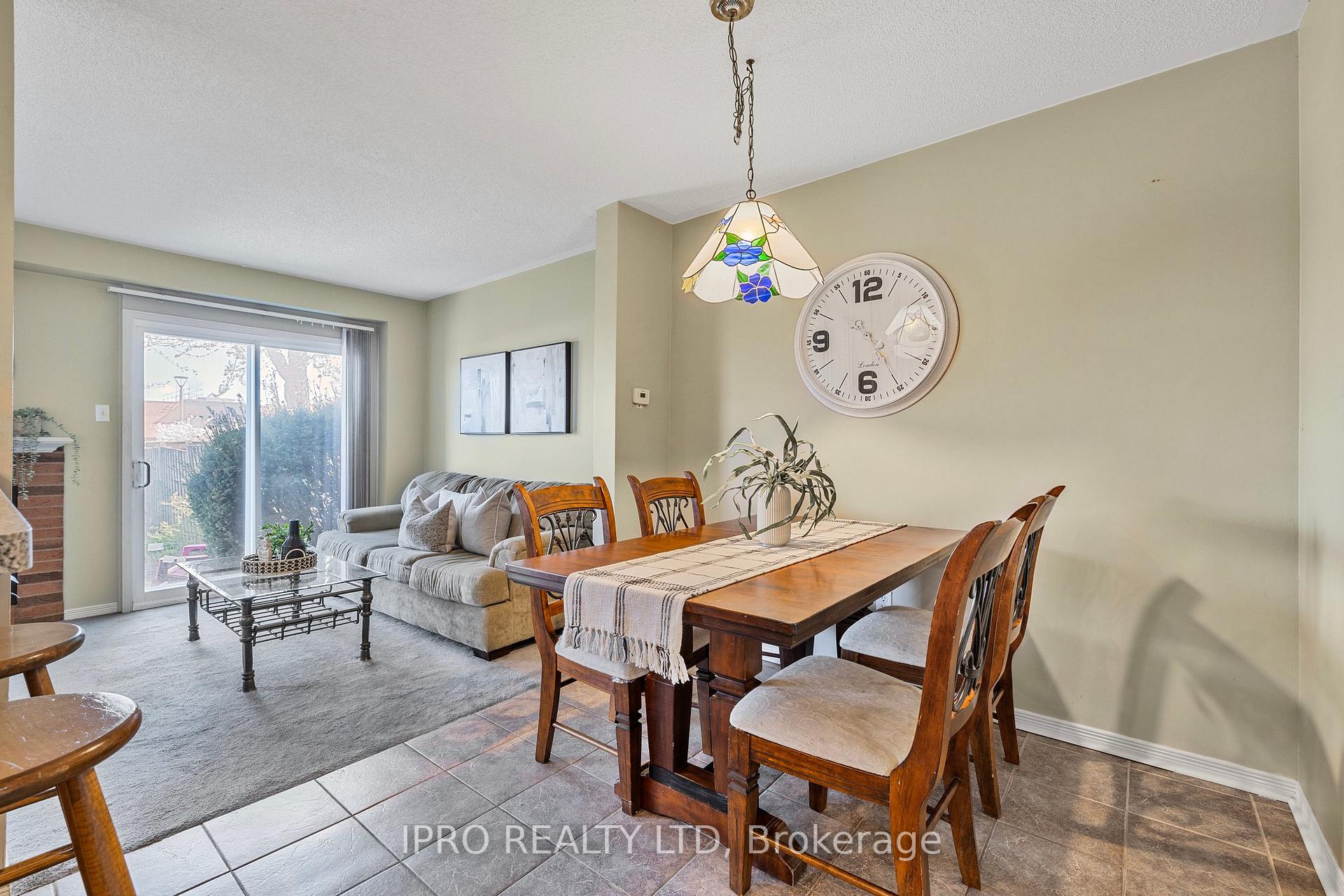 Photo 6 of 11 Alderbrook Place, Caledon, Bolton North — HOMEH