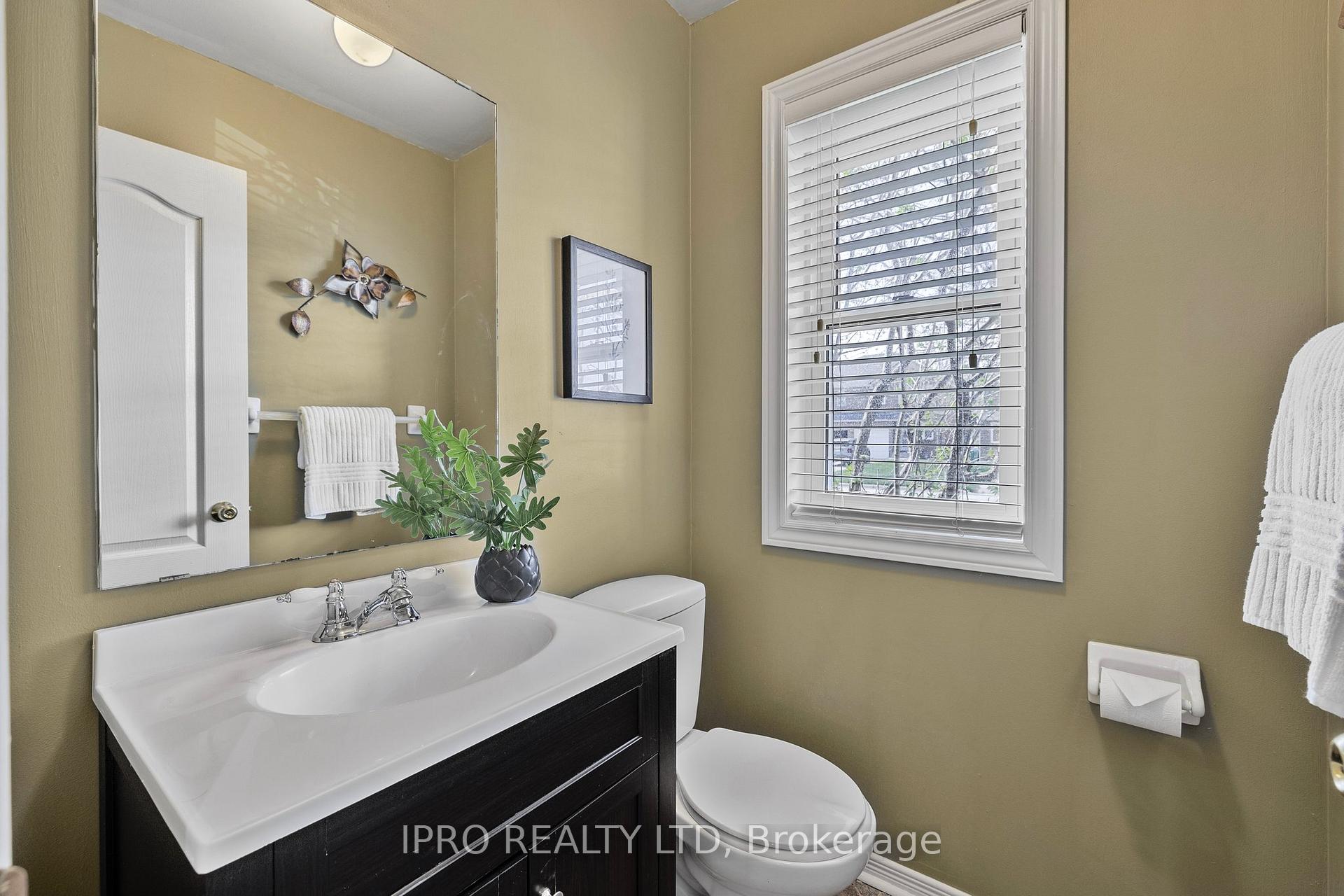 Photo 11 of 11 Alderbrook Place, Caledon, Bolton North — HOMEH
