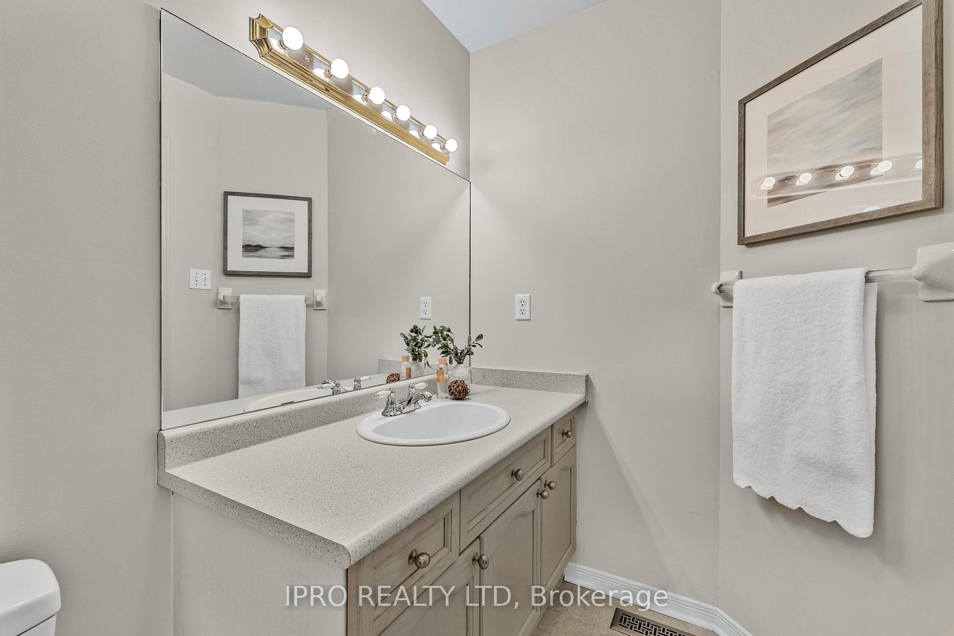 Photo 26 of 11 Alderbrook Place, Caledon, Bolton North — HOMEH