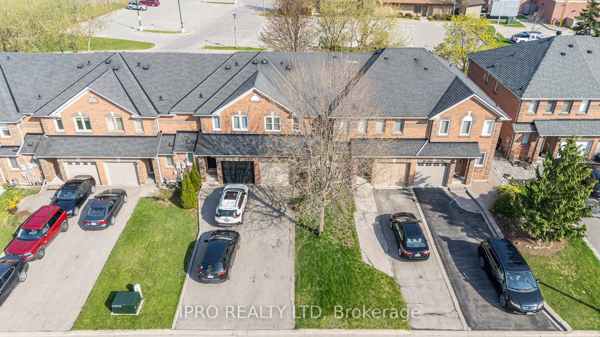 Photo 24 of 11 Alderbrook Place, Caledon, Bolton North — HOMEH