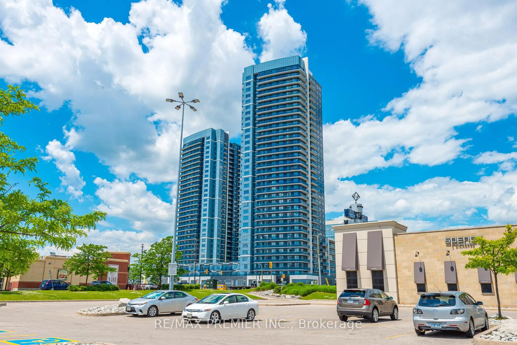 Front of Unit 803, 3600 Highway 7 Road