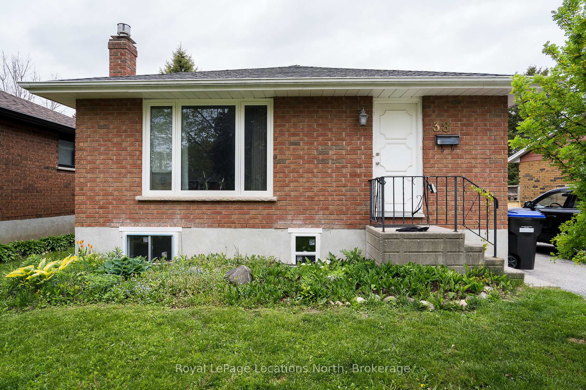Front of 38 Sproule Avenue
