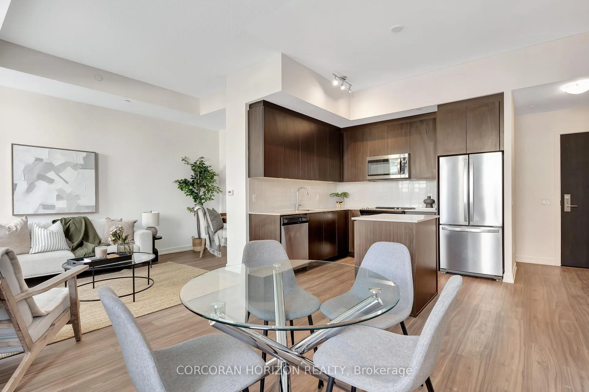 Front of Unit 509, 55 Duke Street W