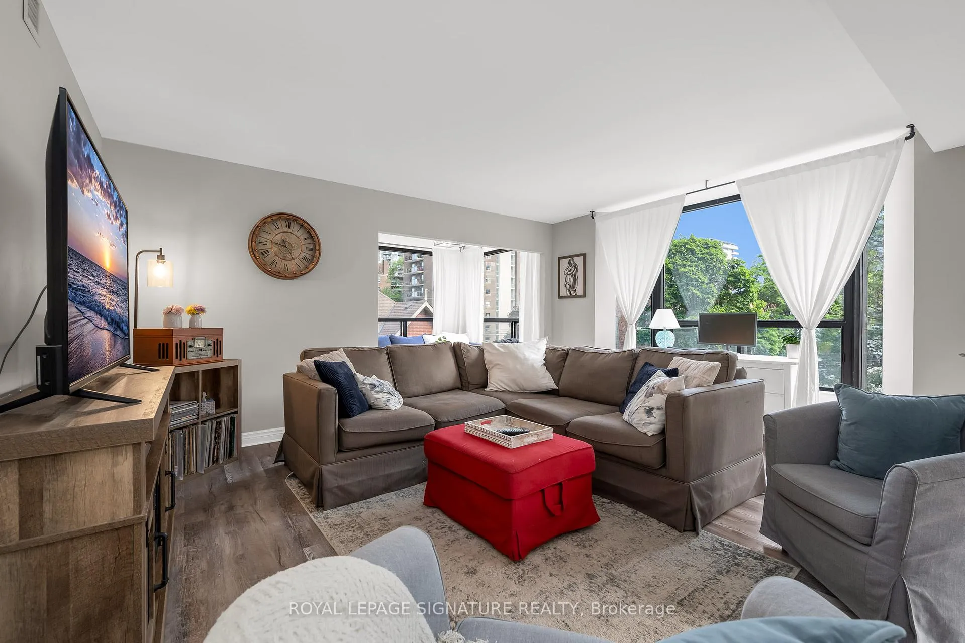 Photo 5 of Unit 300, 49 Robinson Street, Hamilton, Durand — HOMEH