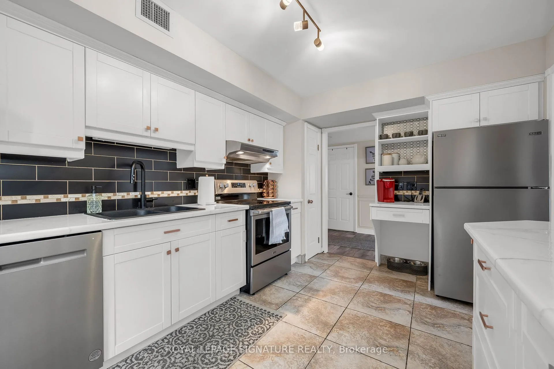 Photo 11 of Unit 300, 49 Robinson Street, Hamilton, Durand — HOMEH