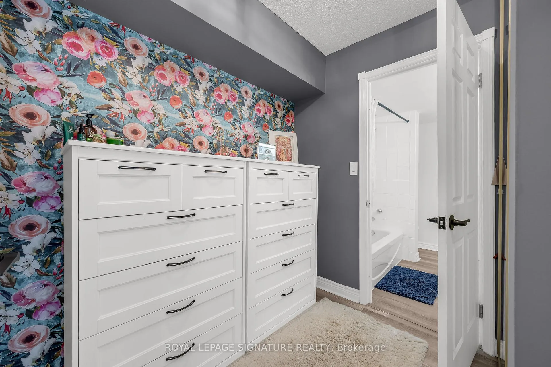 Photo 17 of Unit 300, 49 Robinson Street, Hamilton, Durand — HOMEH