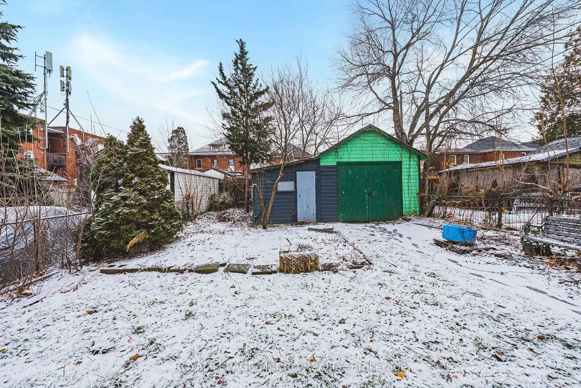 Photo 29 of 193 Edgemont Street S, Hamilton, Delta — HOMEH