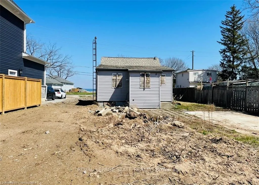 Photo 6 of 46 Lakeview Drive, Hamilton, Stoney Creek — HOMEH