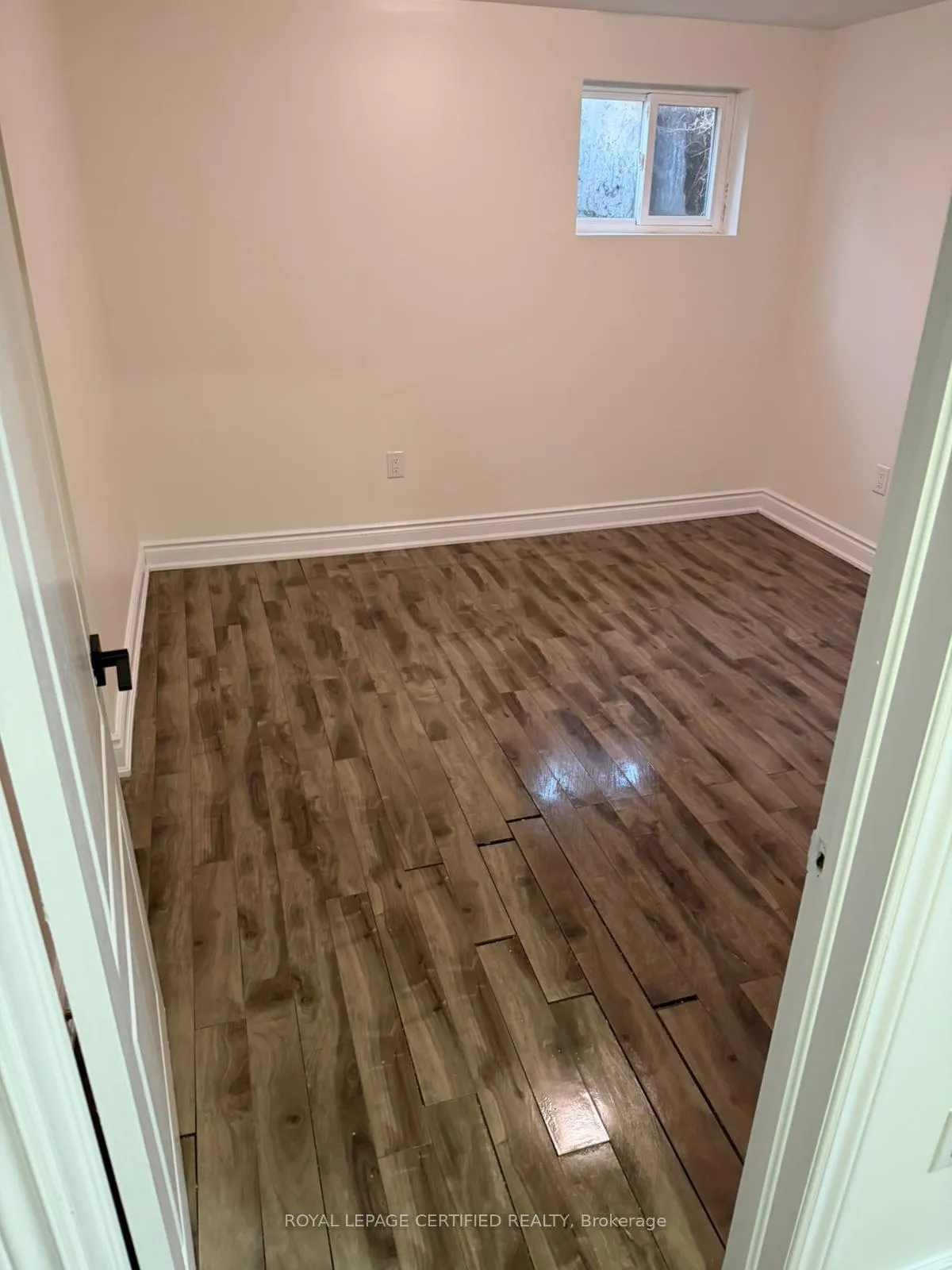 Photo 3 of Unit Lower, 96 Brookland Drive, Brampton, Avondale — HOMEH
