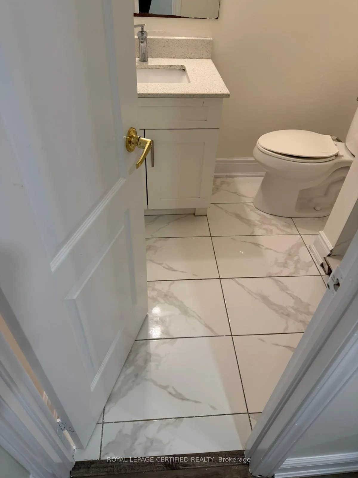 Photo 6 of Unit Lower, 96 Brookland Drive, Brampton, Avondale — HOMEH