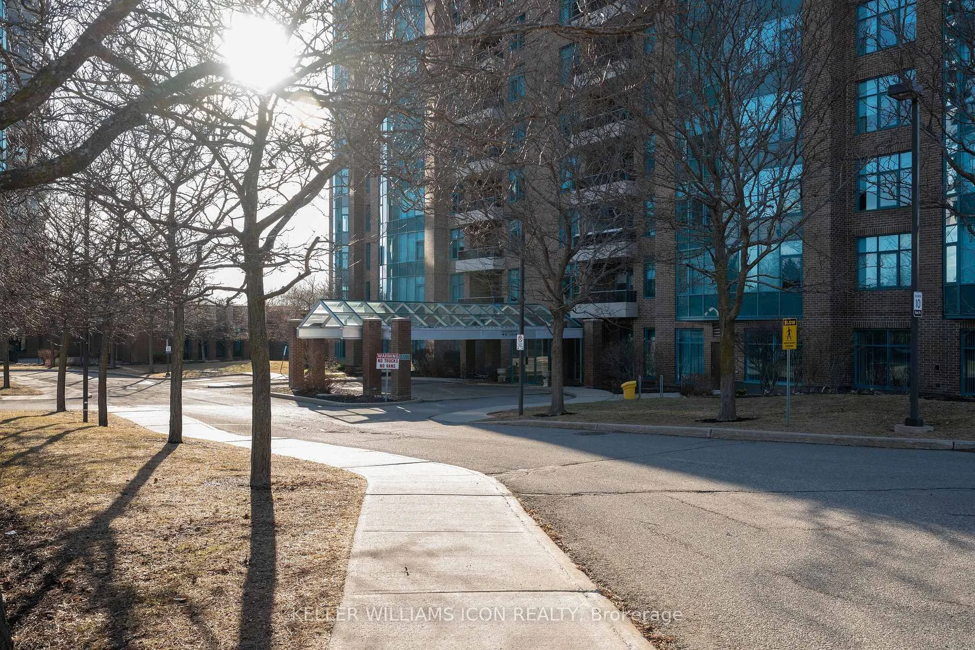 Photo 2 of Unit 407, 3580 Rivergate Way, Ottawa, Quinterra — HOMEH