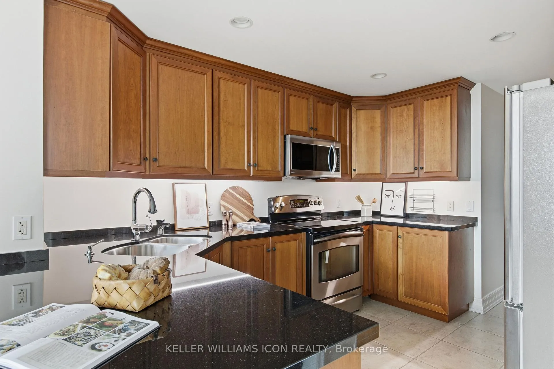 Photo 20 of Unit 407, 3580 Rivergate Way, Ottawa, Quinterra — HOMEH