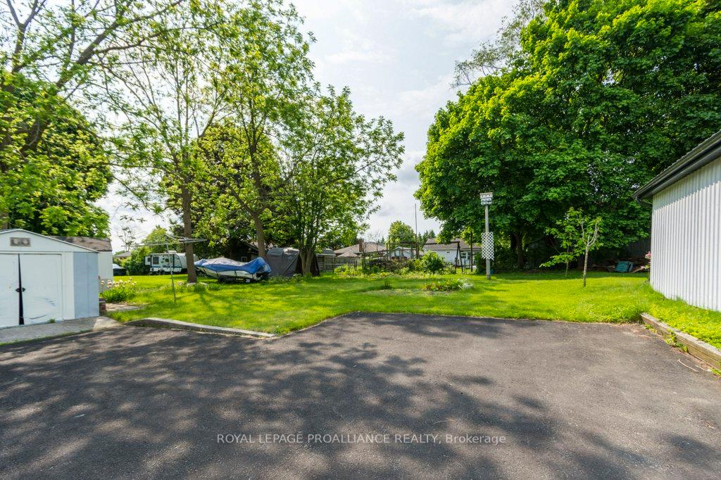 Photo 25 of 19 Craig Street, Belleville, Belleville Ward — HOMEH