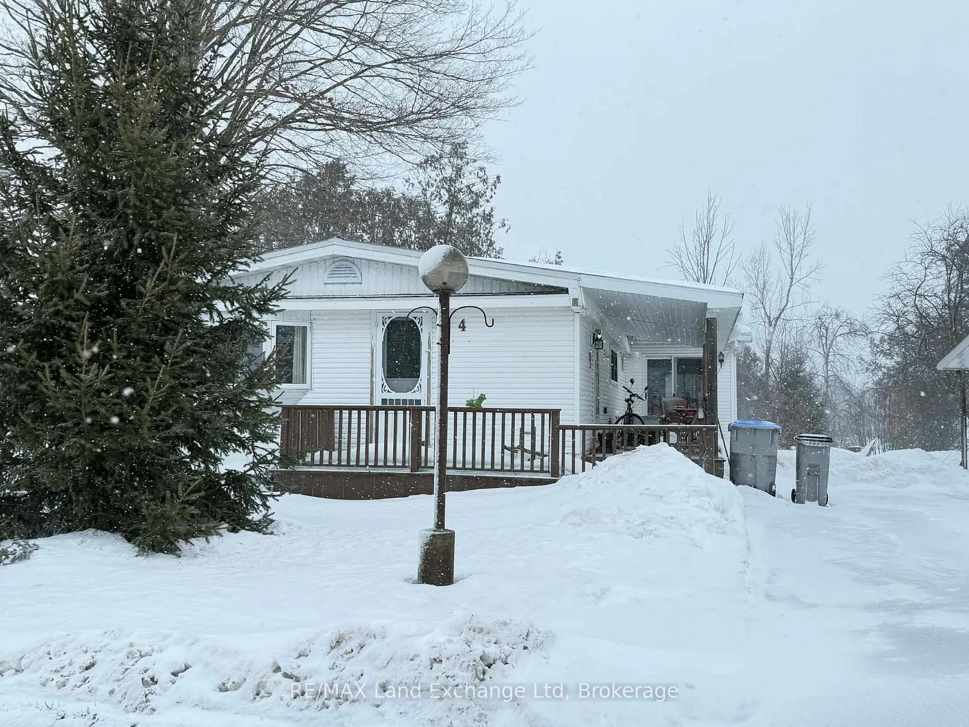 Photo 2 of 4 Riverside Drive, North Huron, Wingham — HOMEH