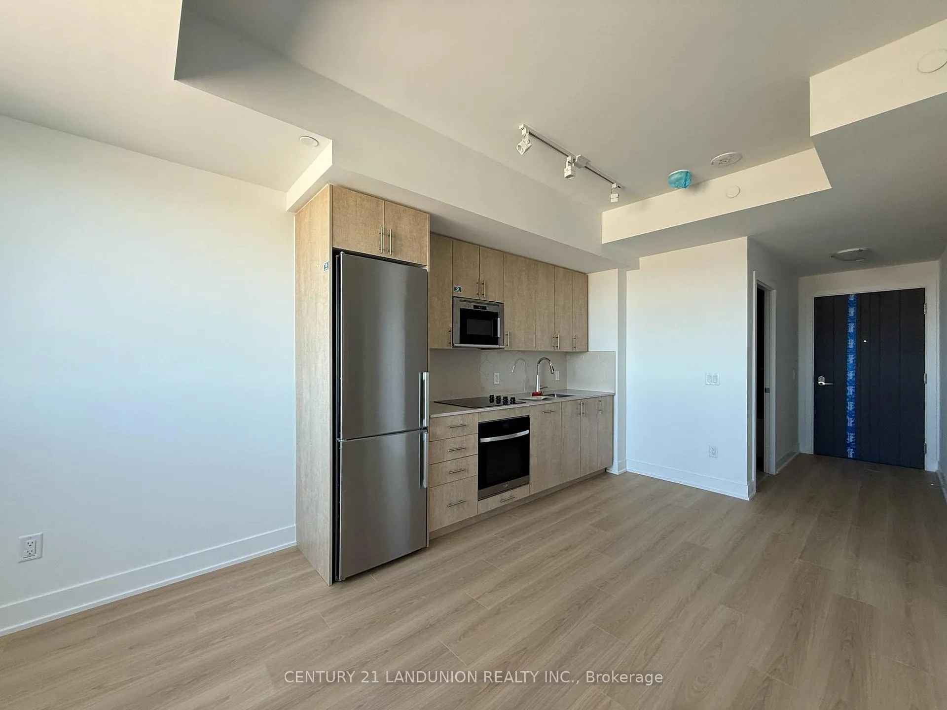 Photo 6 of Unit PH03, 2545 Simcoe Street N, Oshawa, Windfields — HOMEH