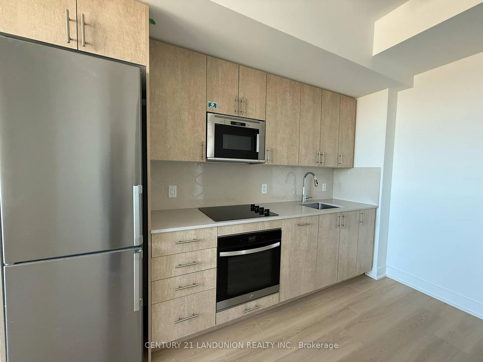 Photo 8 of Unit PH03, 2545 Simcoe Street N, Oshawa, Windfields — HOMEH