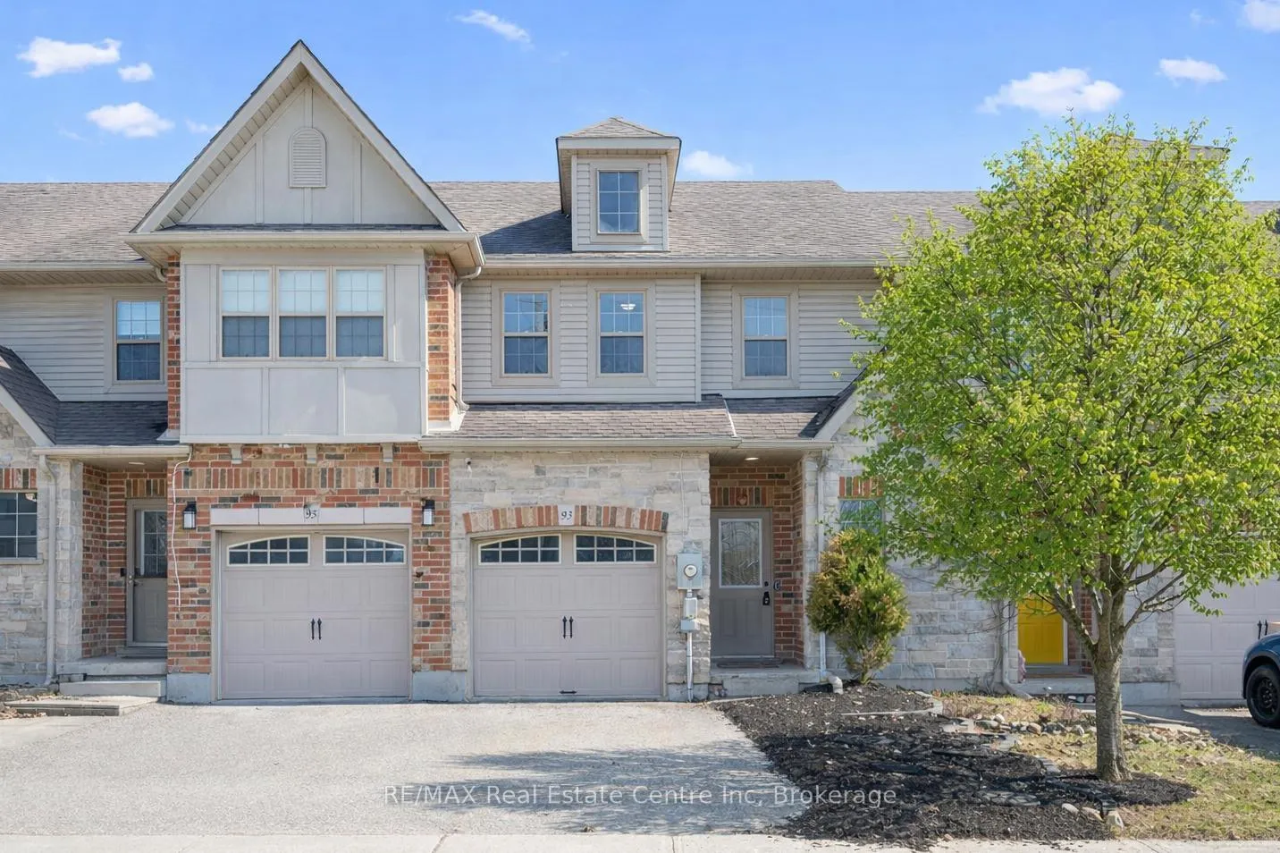 Front of 93 Washburn Drive