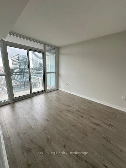 Photo 3 of Unit 2601, 15 Iceboat Terrace, Toronto, Waterfront Communities — HOMEH