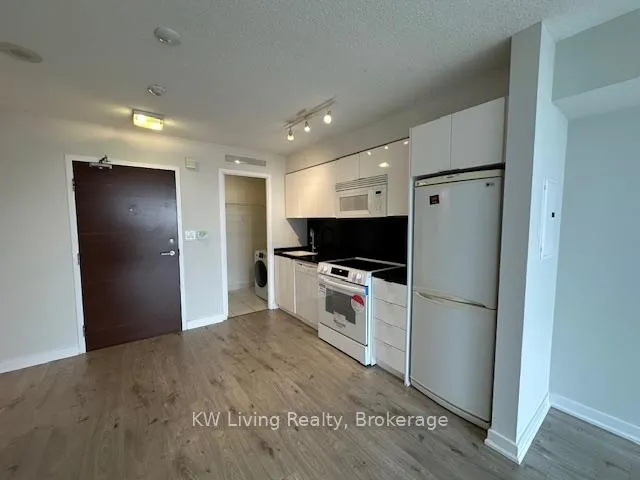 Photo 5 of Unit 2601, 15 Iceboat Terrace, Toronto, Waterfront Communities — HOMEH
