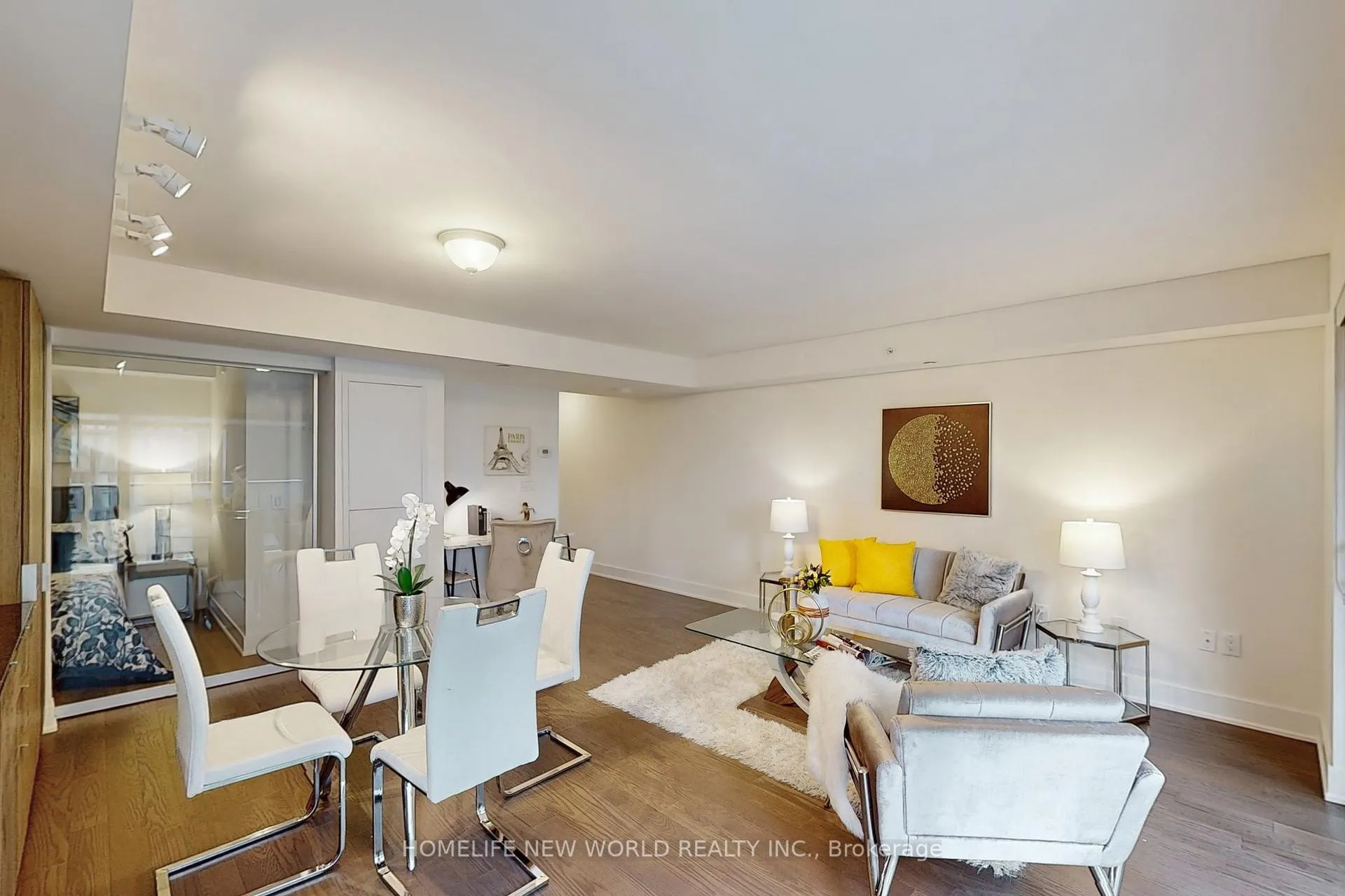 Photo 9 of Unit 725, 955 bay Street, Toronto, Bay Street Corridor — HOMEH