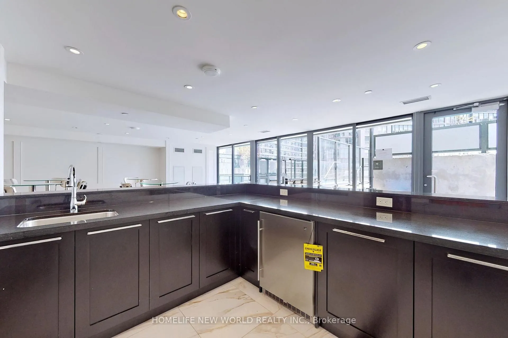 Photo 32 of Unit 725, 955 bay Street, Toronto, Bay Street Corridor — HOMEH