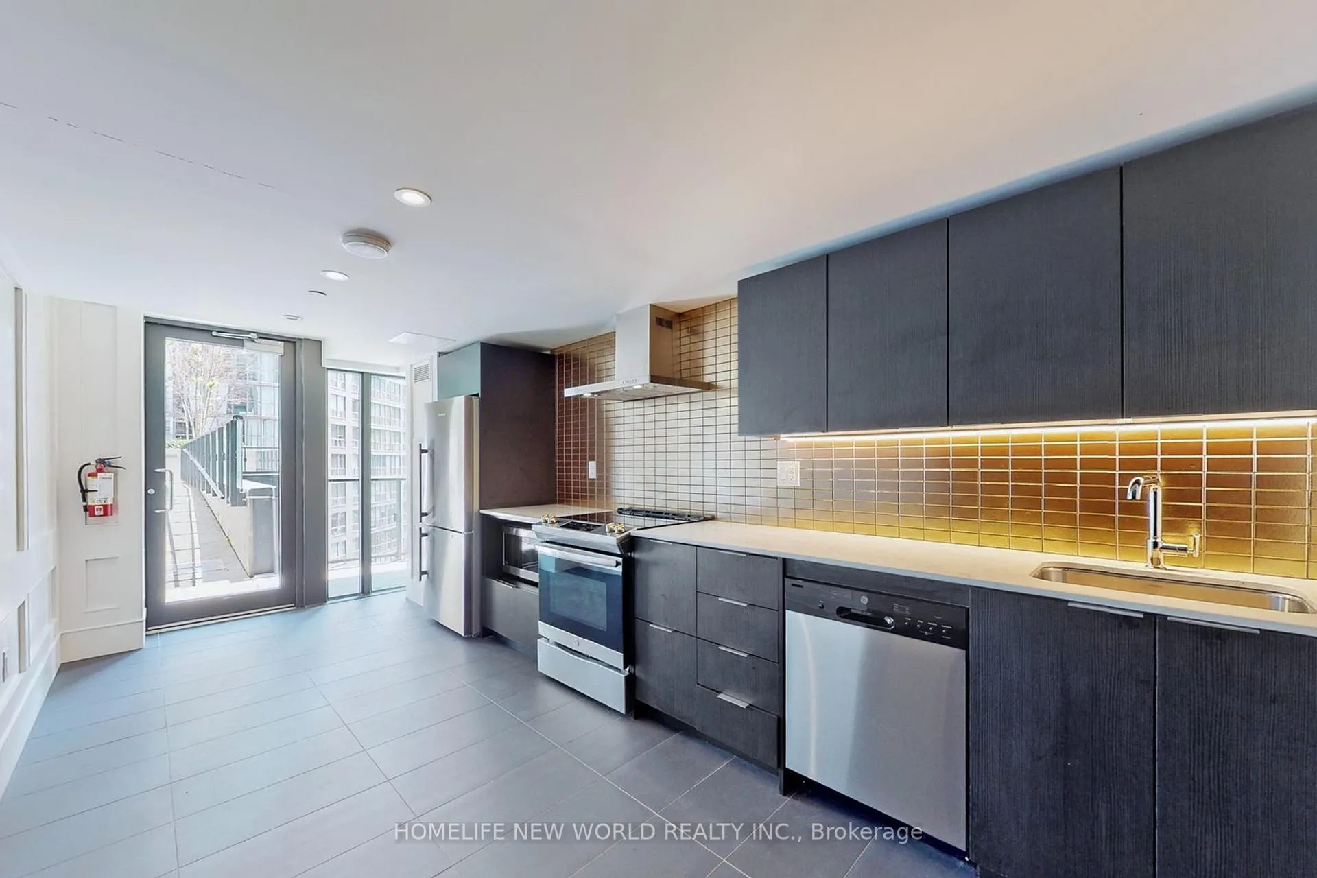Photo 33 of Unit 725, 955 bay Street, Toronto, Bay Street Corridor — HOMEH