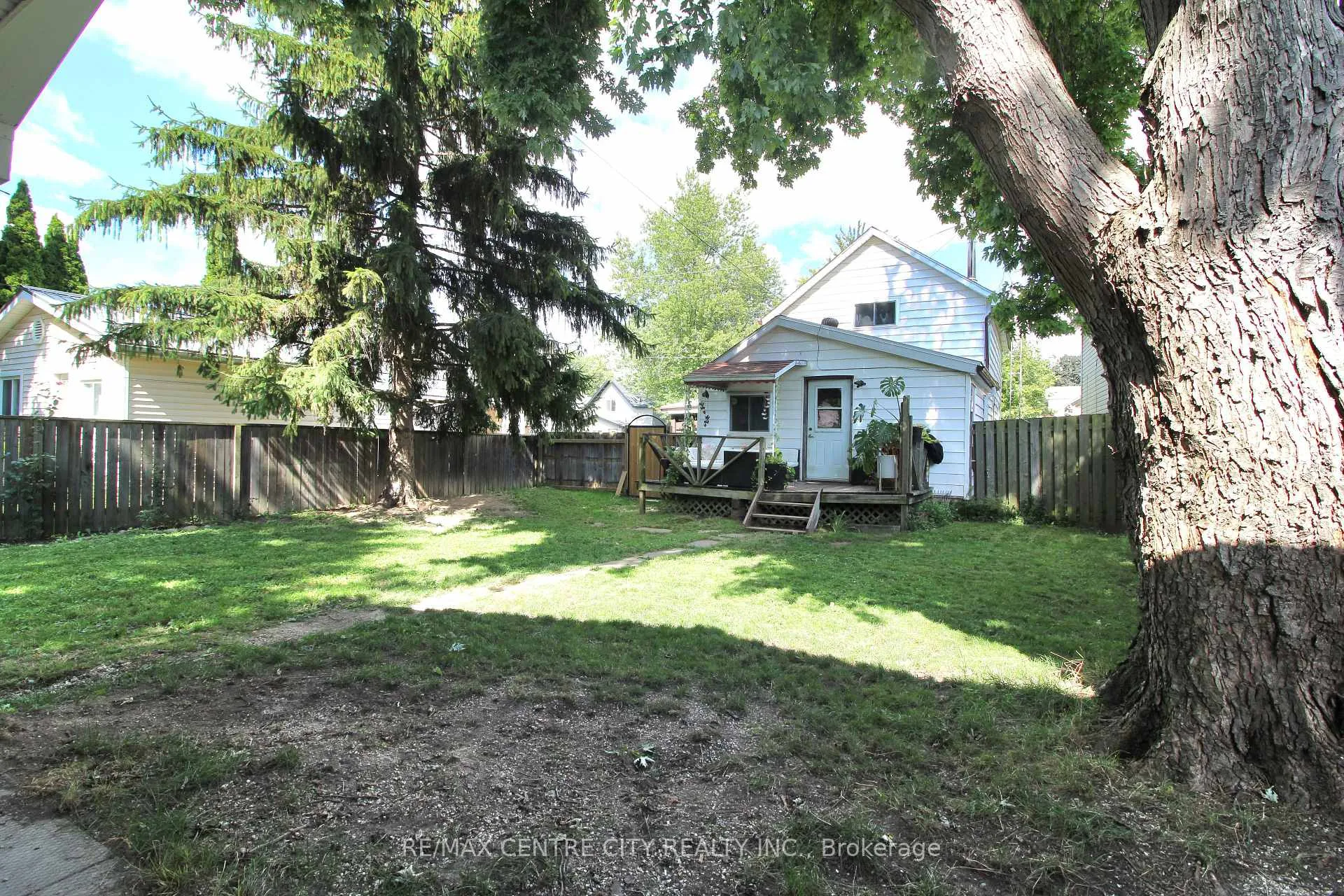Photo 24 of 124 Joseph Street, Chatham-Kent — HOMEH