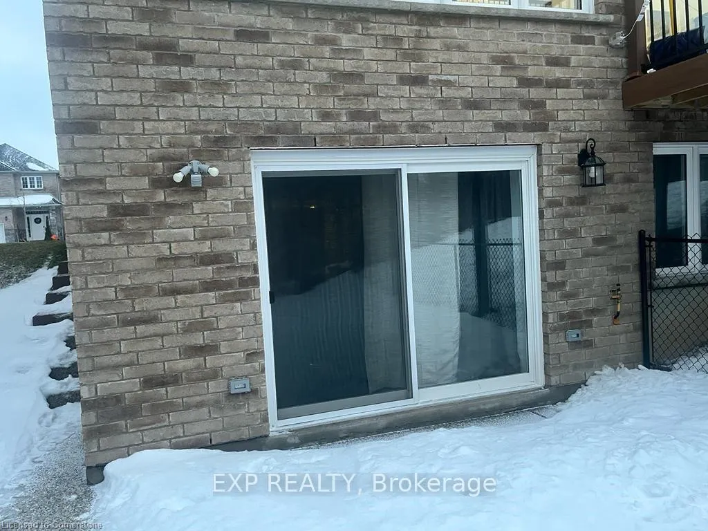 Photo 4 of Unit B, 274 Dewdrop Crescent, Waterloo — HOMEH