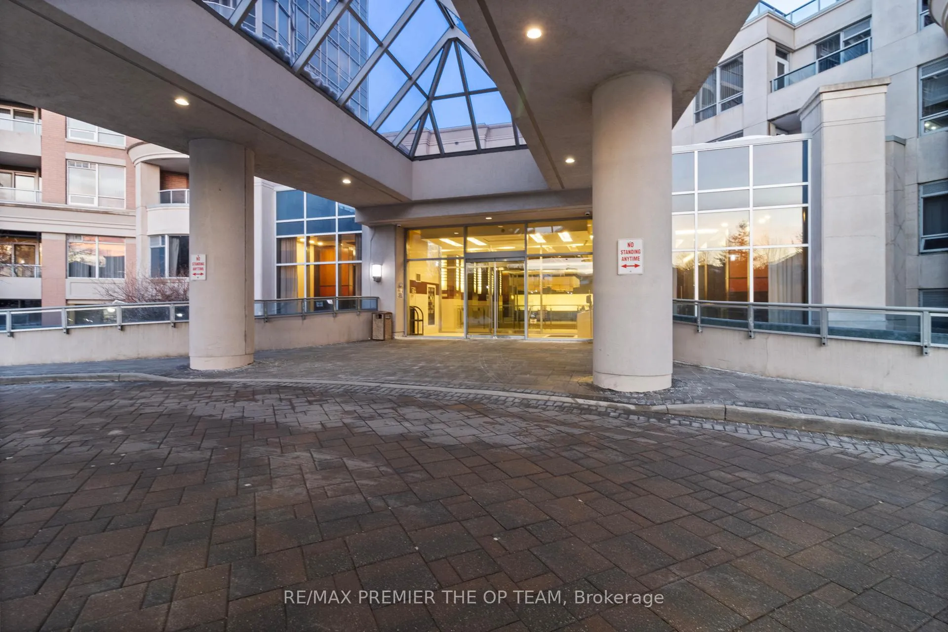 Photo 3 of Unit 1077, 23 Cox Blvd, Markham, Unionville — HOMEH