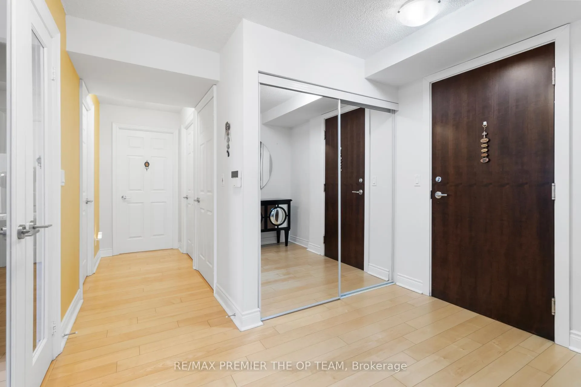 Photo 9 of Unit 1077, 23 Cox Blvd, Markham, Unionville — HOMEH