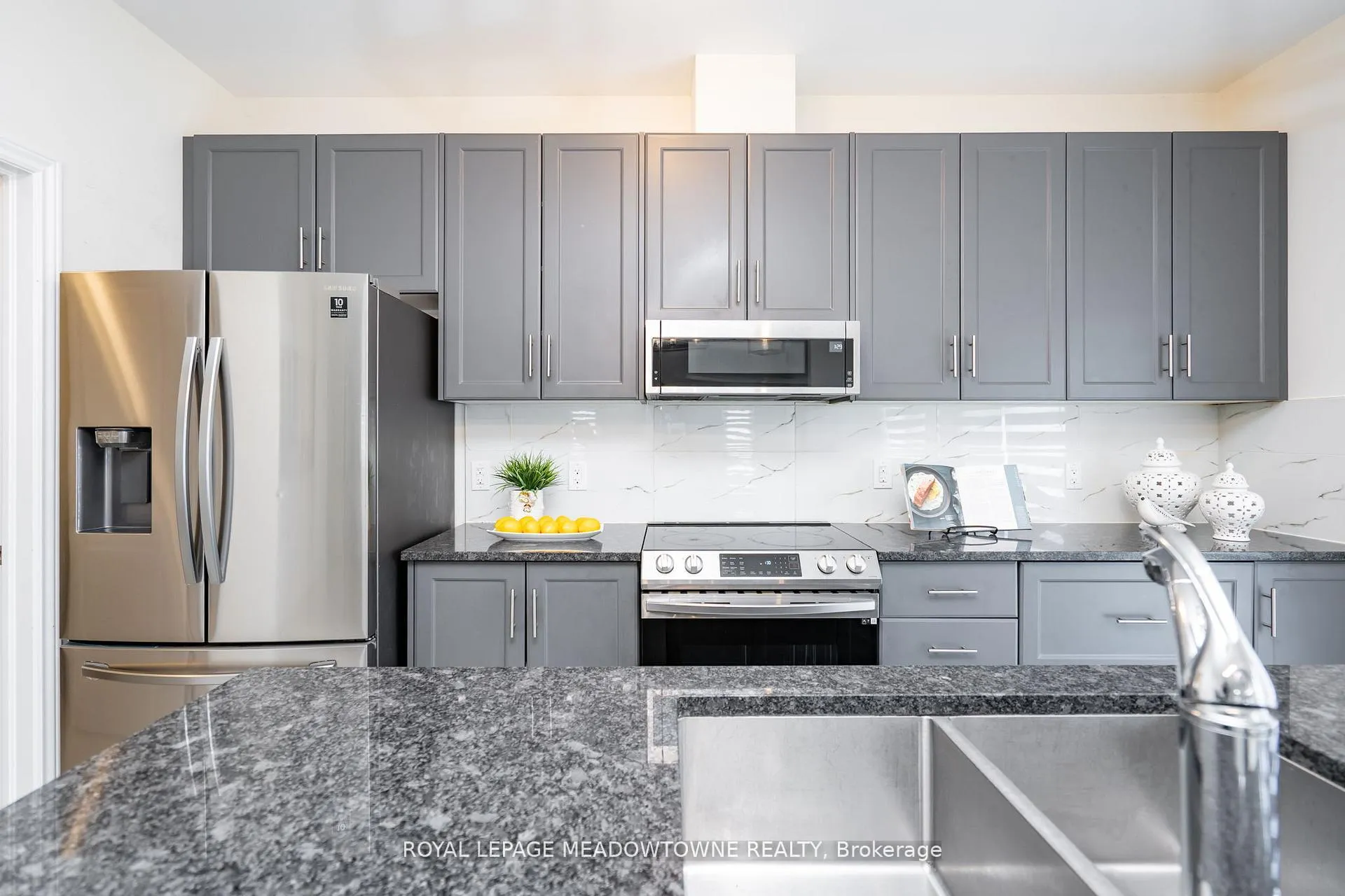 Photo 9 of 16 Bethune Avenue, Welland, Lincoln/Crowland — HOMEH