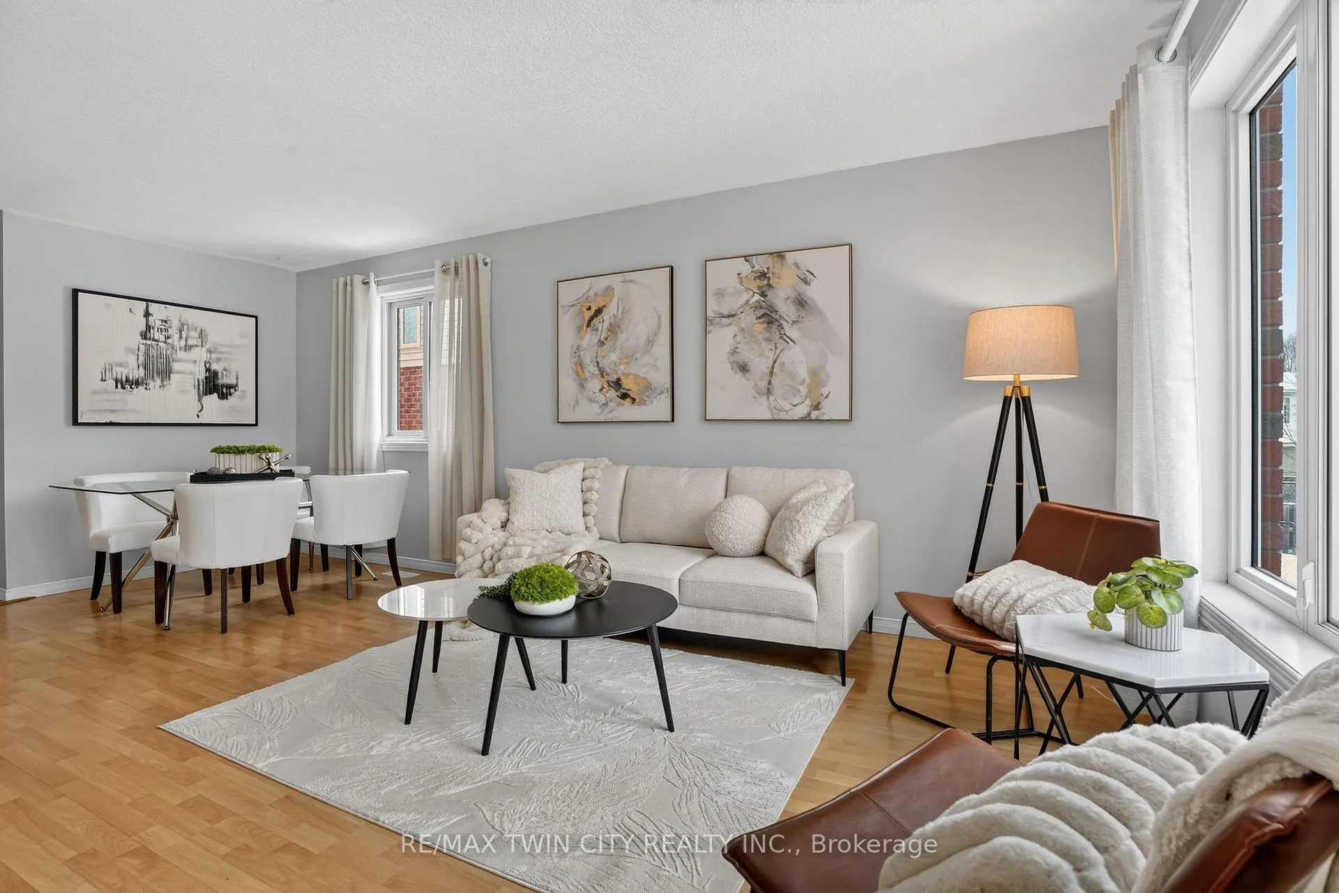 Photo 12 of 54 Glencliffe Court, Kitchener — HOMEH