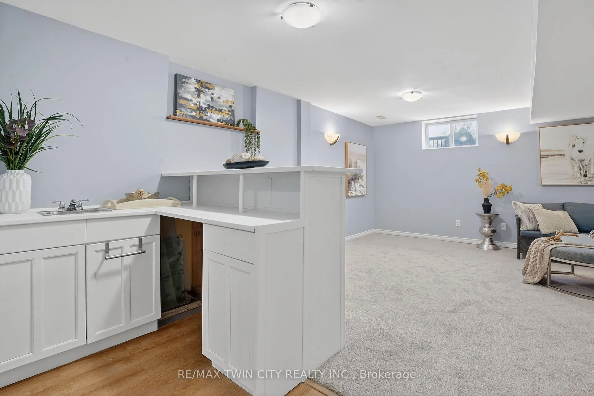 Photo 41 of 54 Glencliffe Court, Kitchener — HOMEH