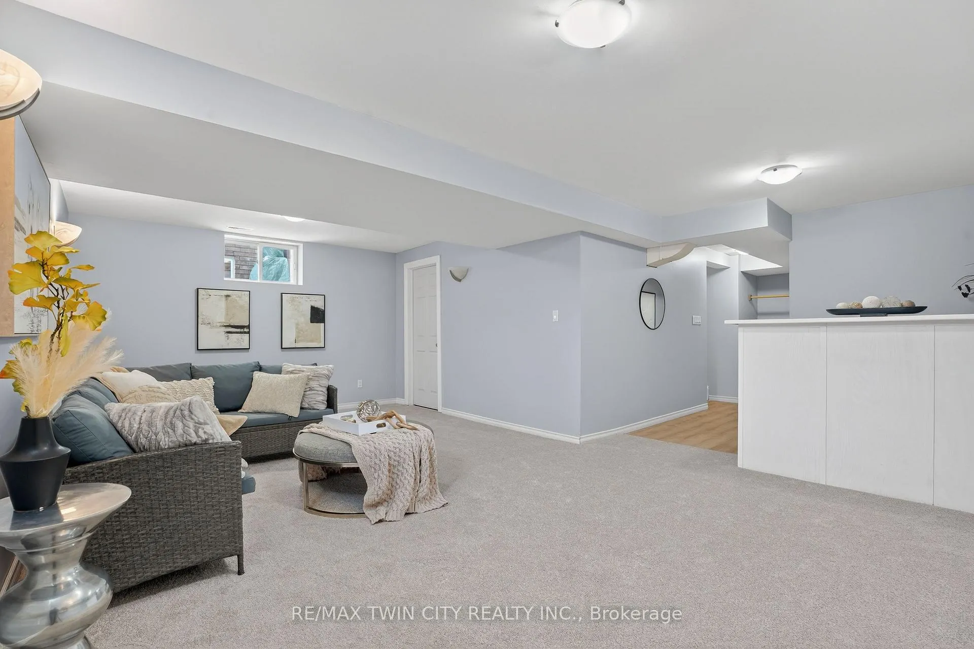 Photo 44 of 54 Glencliffe Court, Kitchener — HOMEH