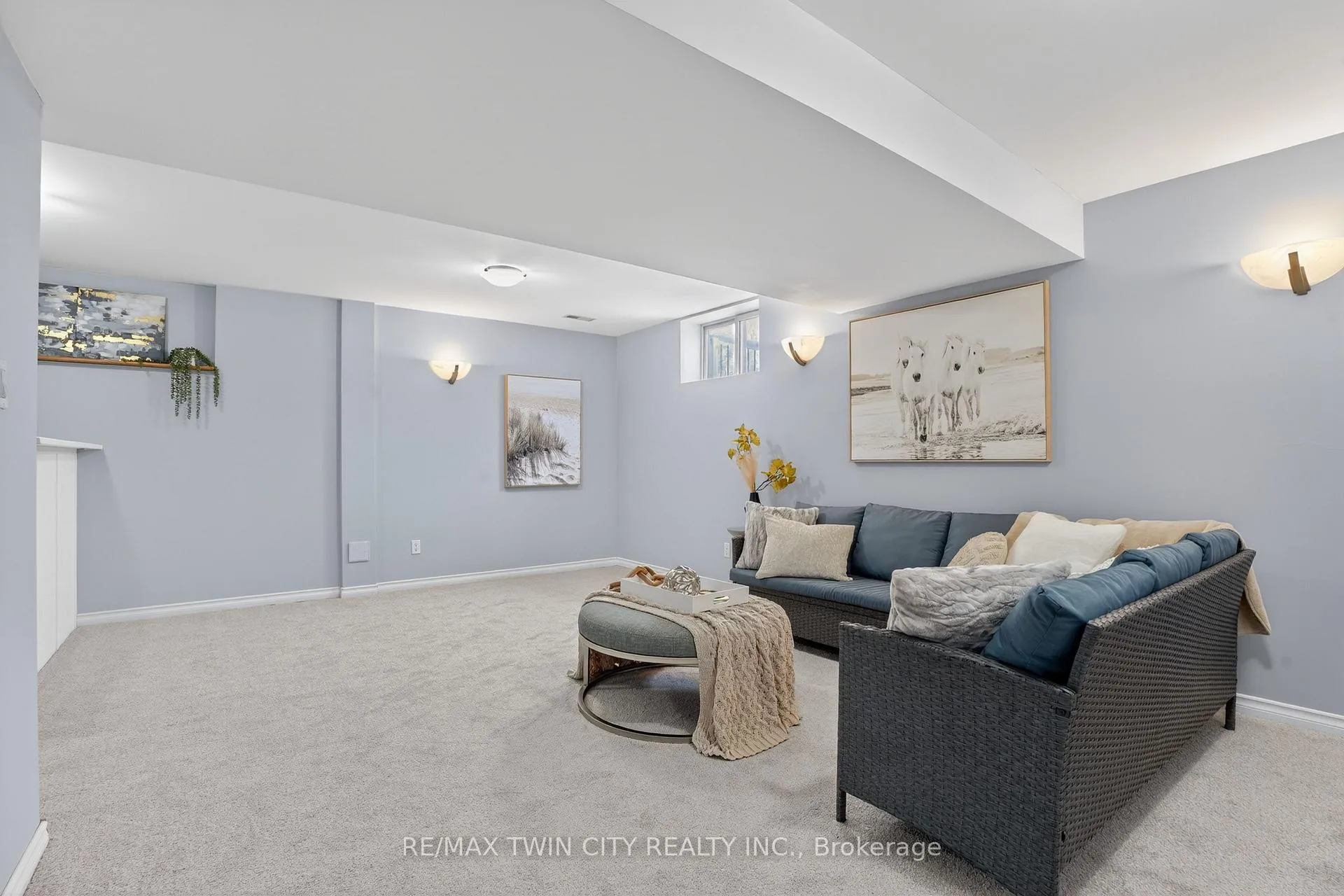 Photo 45 of 54 Glencliffe Court, Kitchener — HOMEH