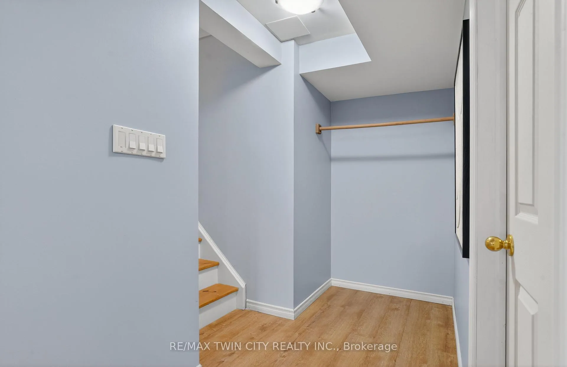 Photo 46 of 54 Glencliffe Court, Kitchener — HOMEH