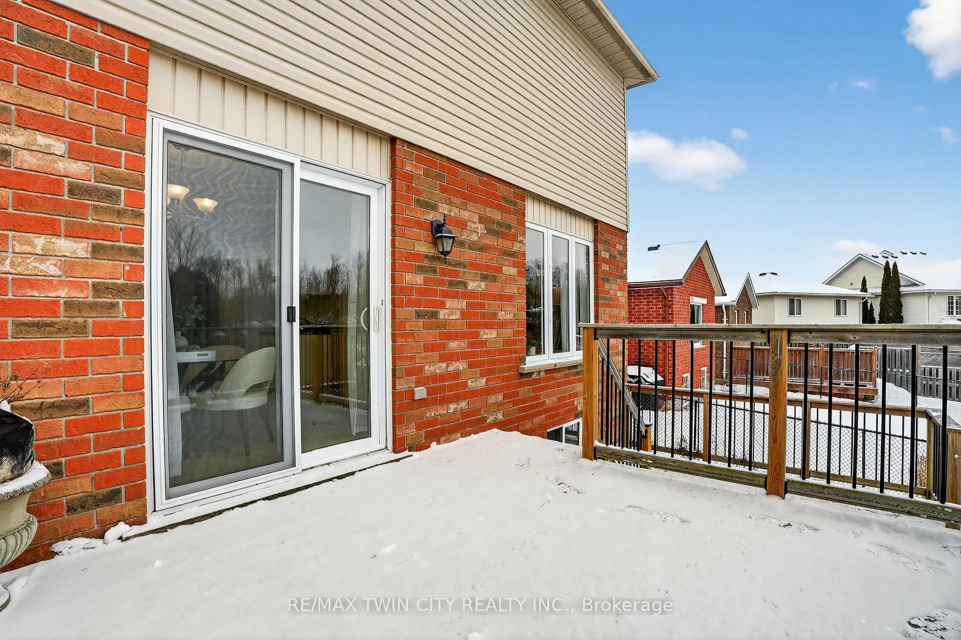 Photo 50 of 54 Glencliffe Court, Kitchener — HOMEH