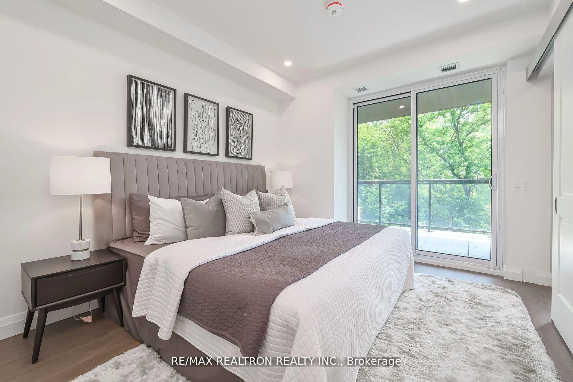 Photo 20 of Unit 403, 285 Avenue Road, Toronto, Casa Loma — HOMEH
