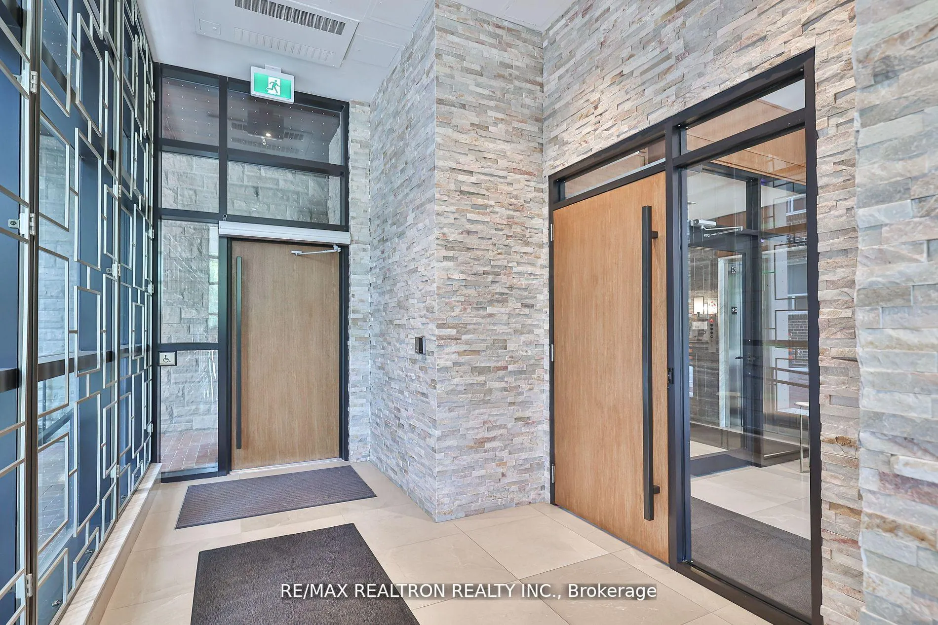 Photo 33 of Unit 403, 285 Avenue Road, Toronto, Casa Loma — HOMEH
