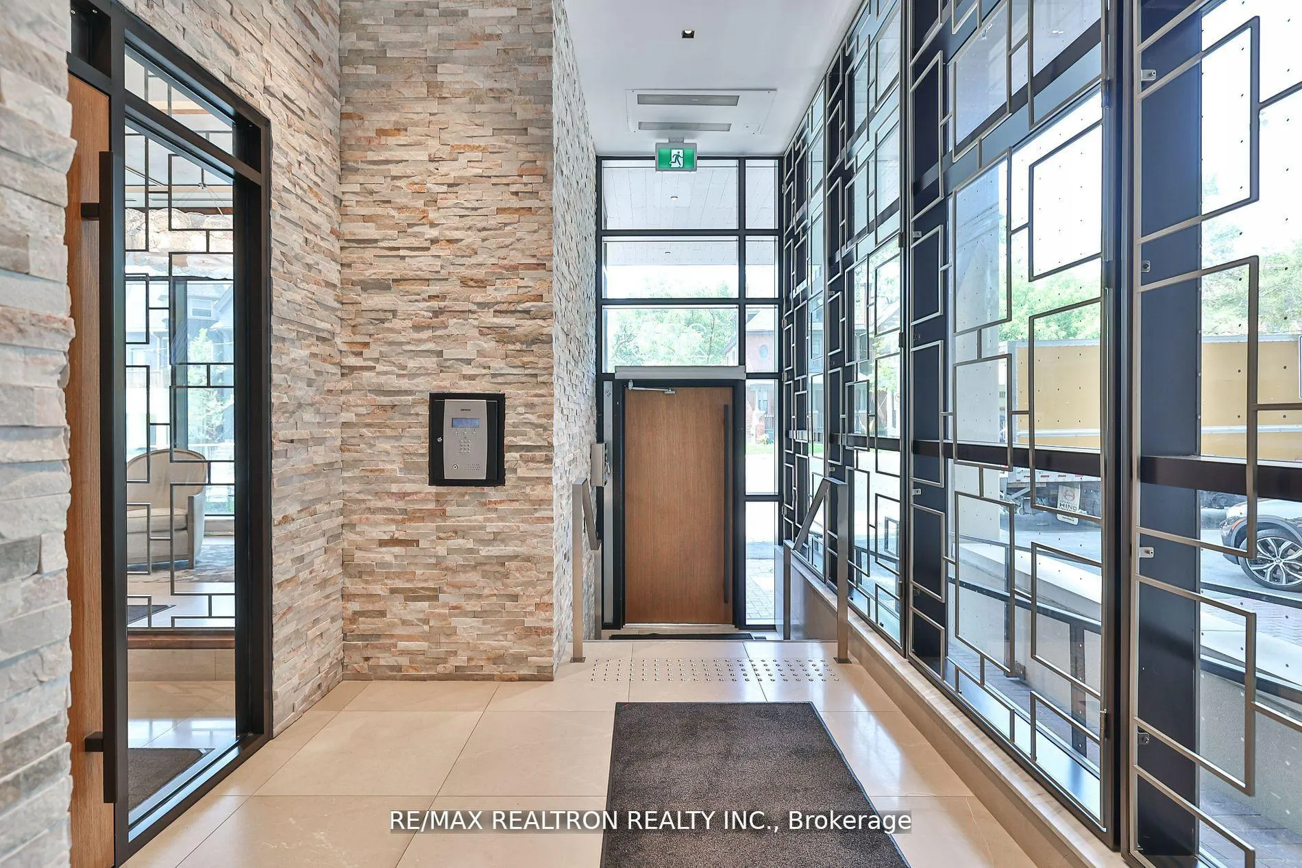 Photo 36 of Unit 403, 285 Avenue Road, Toronto, Casa Loma — HOMEH