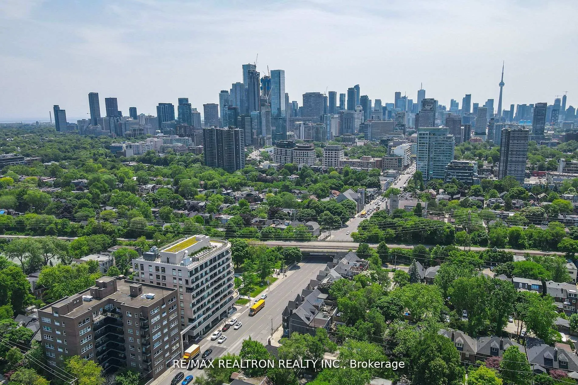 Photo 40 of Unit 403, 285 Avenue Road, Toronto, Casa Loma — HOMEH
