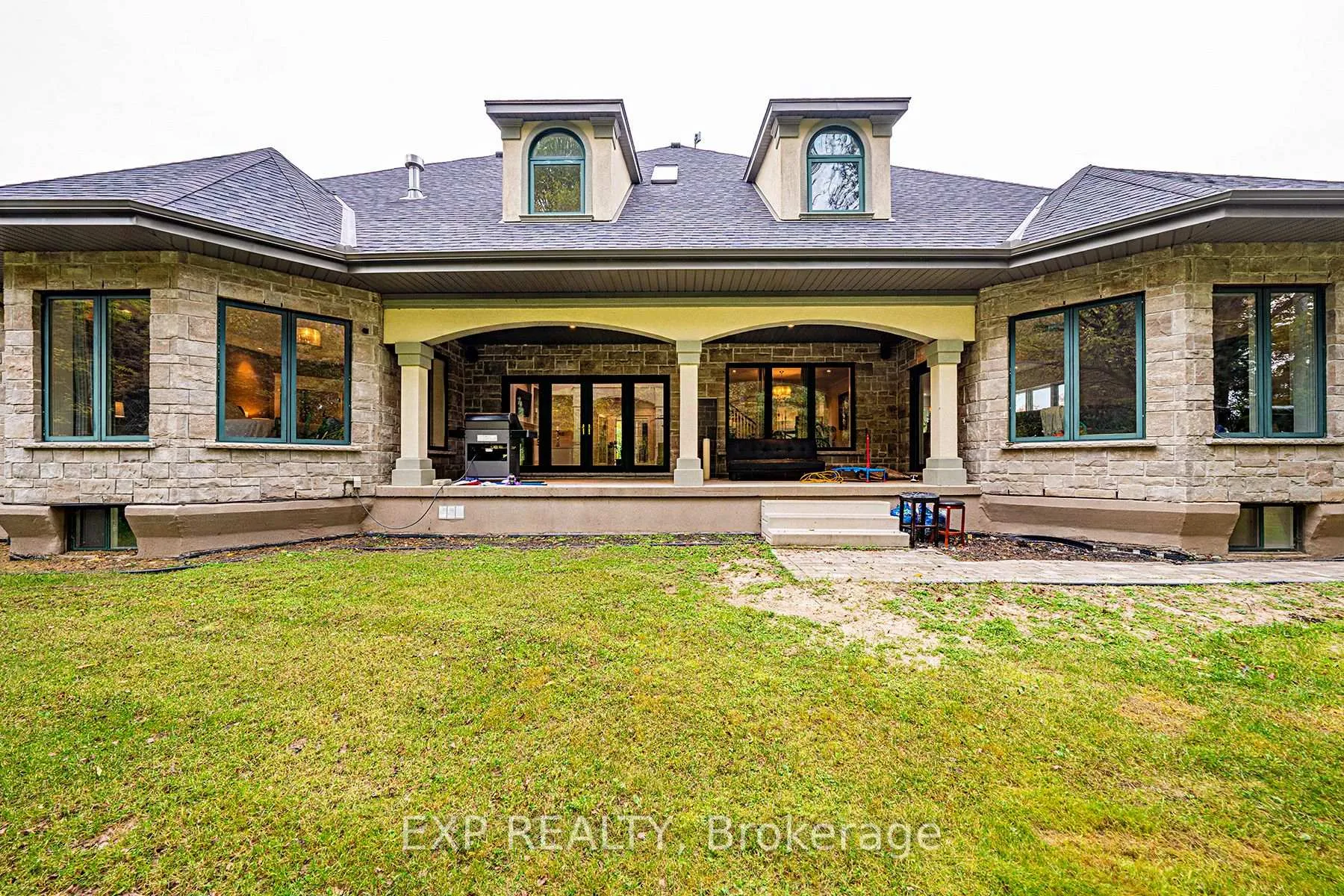 Front of 21 Old Mill Road