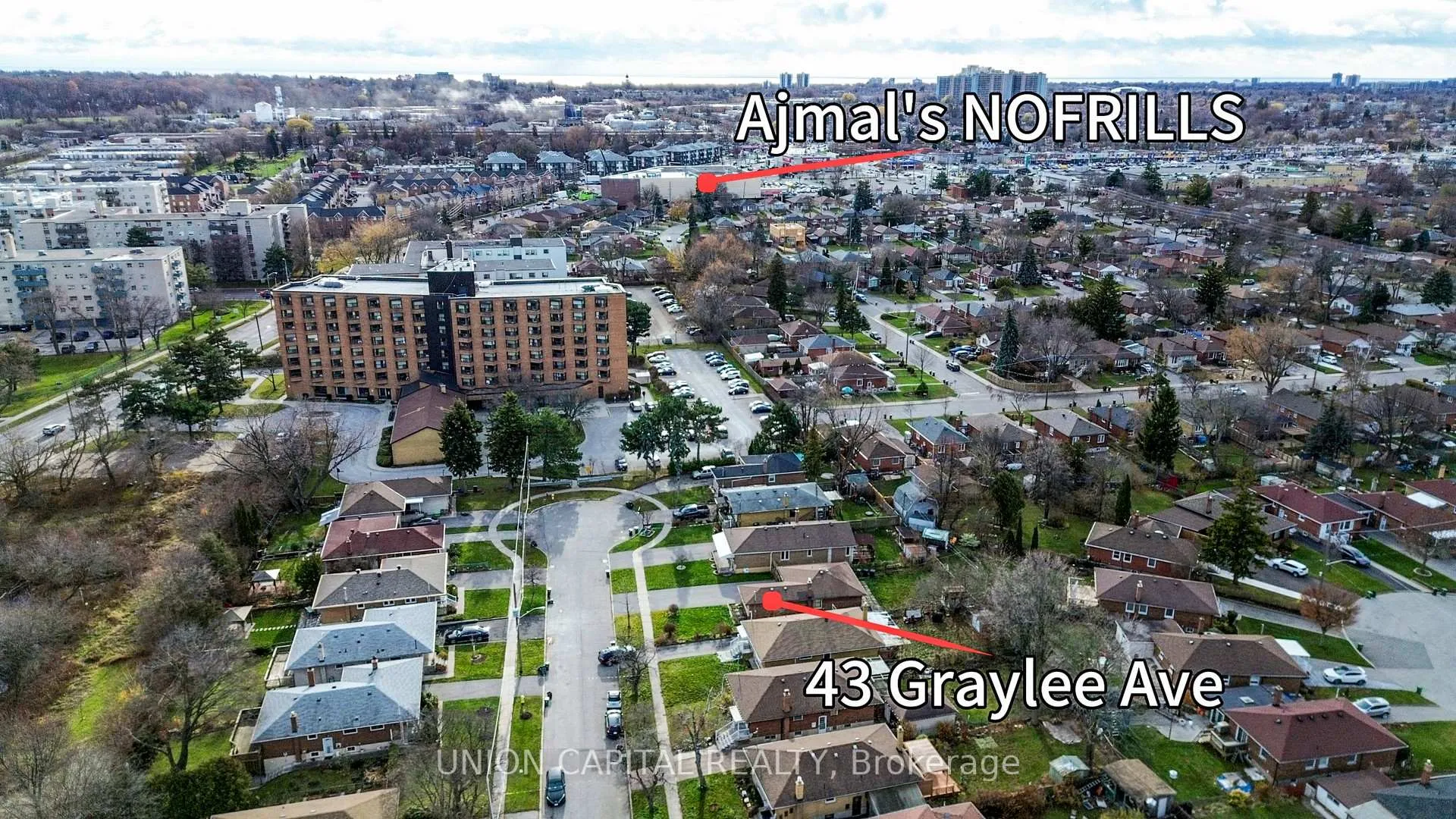 Photo 4 of 43 Graylee Avenue, Scarborough, Eglinton East — HOMEH